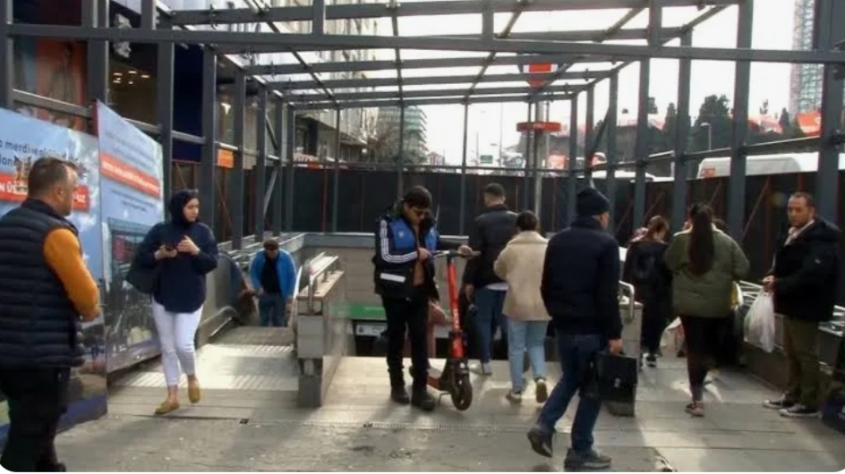 İstanbul'da Metro istasyonunda intihar