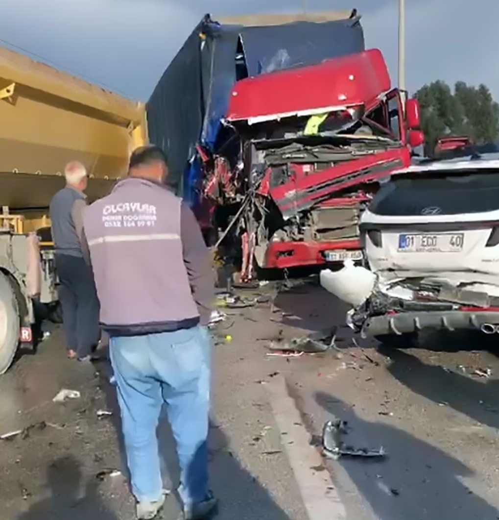 Adana’da Feci Kaza Bir Aylık Hamile Kadın Hayatını Kaybetti