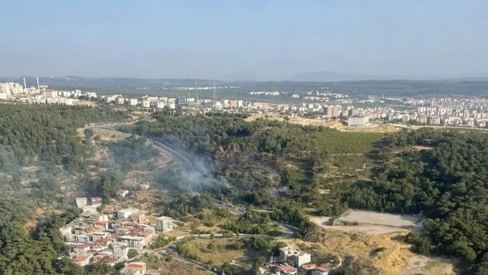 İzmir’de orman yangını Havadan ve karadan müdahale edildi