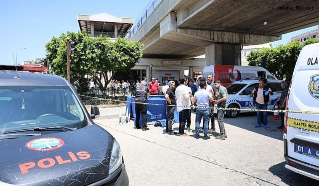 Adana’da aynı otomobilde bulunan