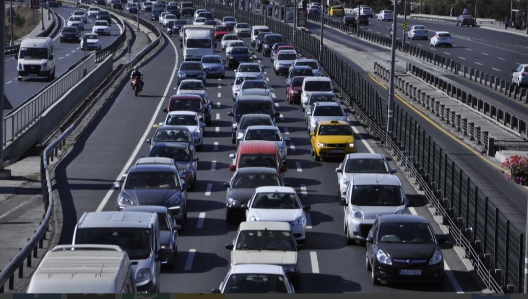 Trafikteki yaşlı araçlar sigortasızlığı körüklüyor