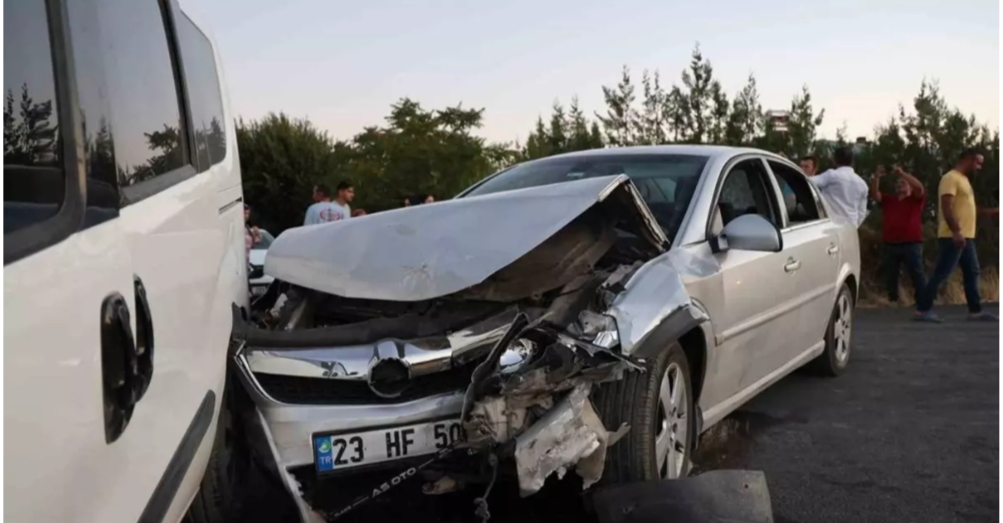 Elazığ’da trafik kazası 6 yaralı