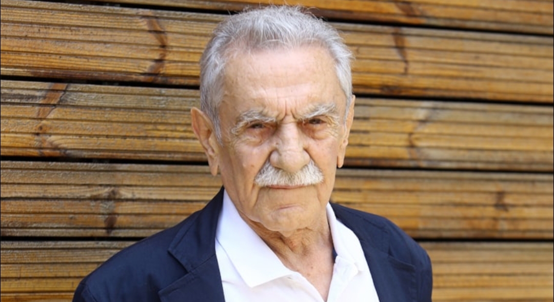 Aydemir Akbaş hayatını kaybetti