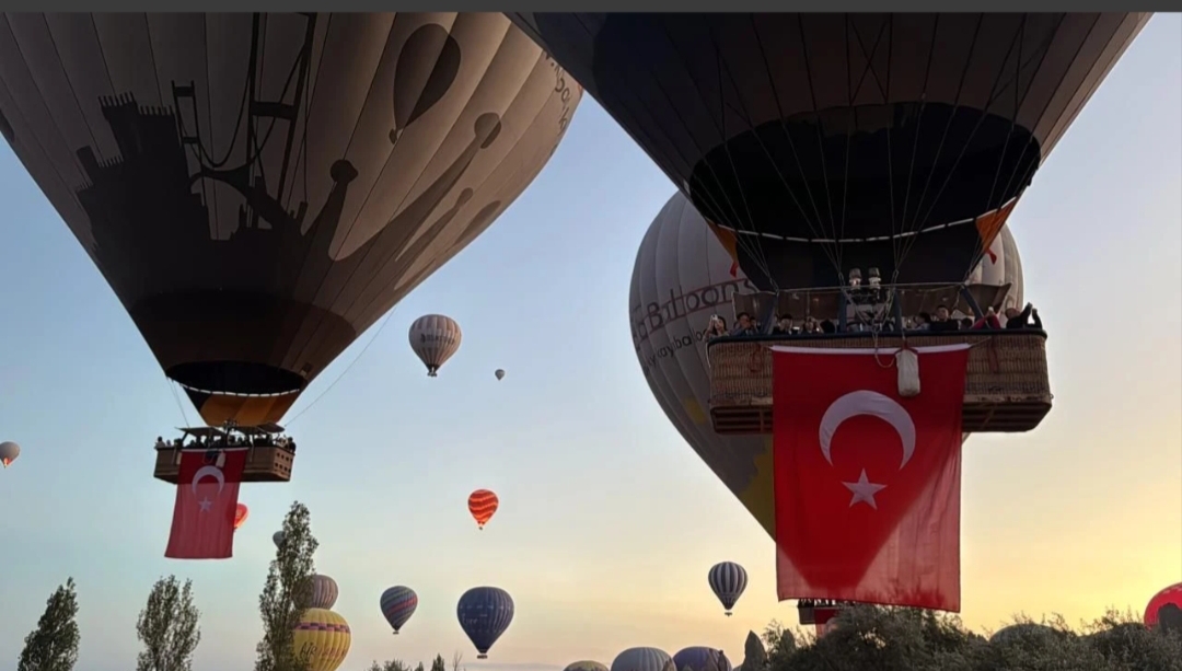 Kapadokya bölgesindeki sıcak hava