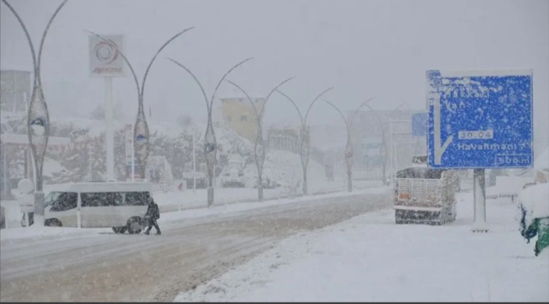 Hakkari’de etkili olan yoğun