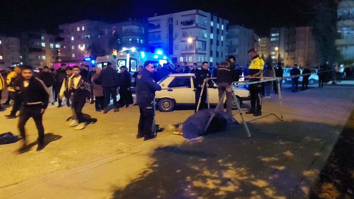 Gaziantep'te taziye evine bir kişi silahlı saldırı düzenledi. Silahlı saldırgan