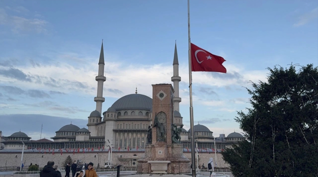 Bolu Kartalkaya'da otelde çıkan yangında hayatını kaybedenler için Türkiye'de 1